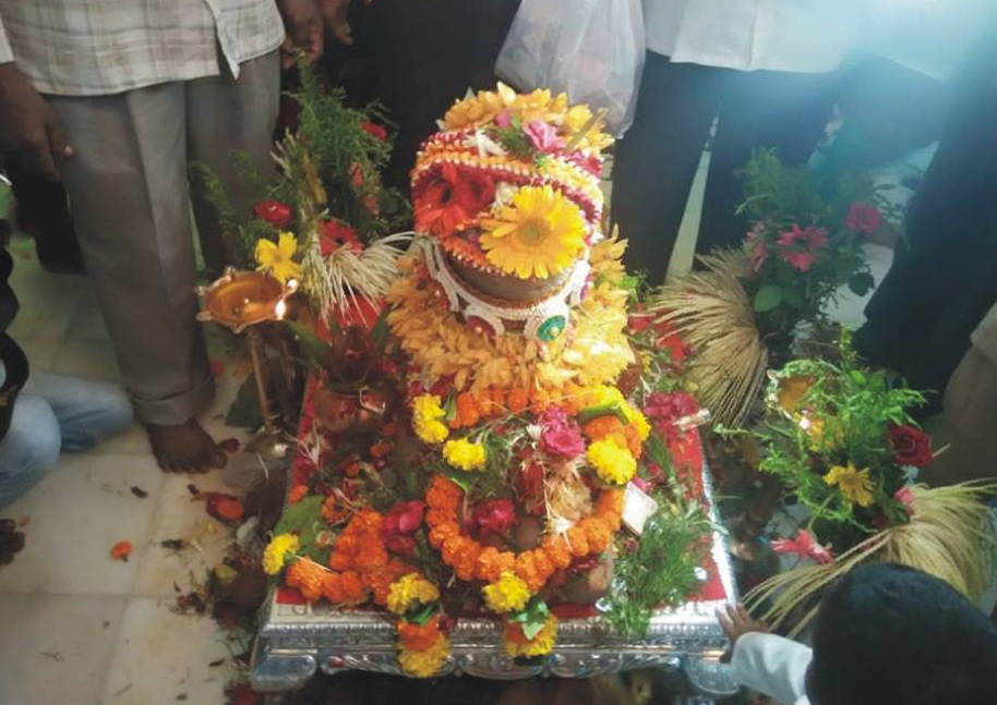 Lalbaugcha Raja 2015 Padya Pujan